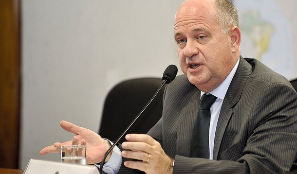 "O consumidor pode dormir tranquilo", disse Márcio Zimmermann, secretário-executivo do Ministério de Minas e Energia; segundo ele, apesar de o estado de São Paulo enfrentar uma das piores estiagens das últimas décadas, não haverá problemas com a distribuição de energia elétrica