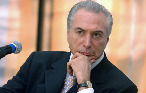 O PMDB está claramente salivando diante da possibilidade de assumir a Presidência da República com Michel Temer, caso a marcha golpista da oposição seja levada às últimas consequências