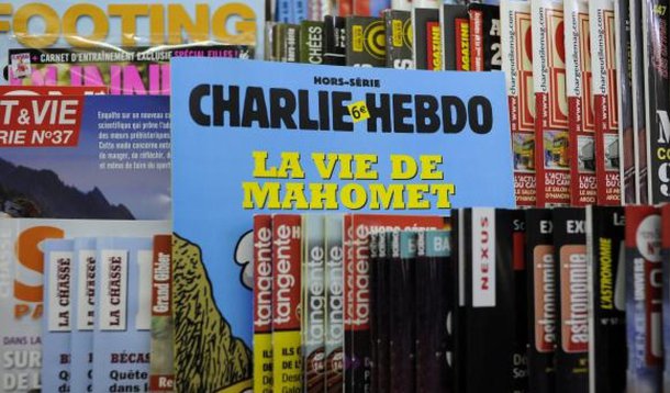 Aos gritos de "Alá é grande", os muçulmanos exigiram respeito ao profeta. "Esta é uma manifestação contra quem insulta a religião muçulmana", disse Ramzan Kadírov, líder da Chechênia, república russa no Cáucaso. "Nunca autorizaremos a ninguém insultar em nome do profeta", acrescentou Kadírov