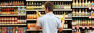 Pesquisa Focus do BC divulgada nesta segunda-feira mostrou que a estimativa para a expansão do Produto Interno Bruto em 2015 caiu a apenas 0,03%, contra 0,13% no levantamento anterior; para 2016, a projeção também foi reduzida, a 1,50%; já a estimativa para a alta do IPCA em 2015 chegou a 7,01%, contra 6,99% na pesquisa anterior
 