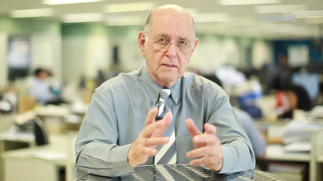 "É mais provável que a população e até formadores de opinião levem mais tempo para entender que já há mais chão do que havia há cem dias, porque a terapêutica é dolorosa e na dor é mais difícil de perceber sinais de melhora. Mas quem abrir os olhos terá condições de enxergar mudanças na direção correta", diz o colunista econômico do jornal Estado de S. Paulo, Celso Ming; ele afirma que o ajuste fiscal vem sendo viabilizado e que o risco de rebaixamento do País foi dissipado; ele destaca ainda a forte alta da Petrobras nos últimos dias