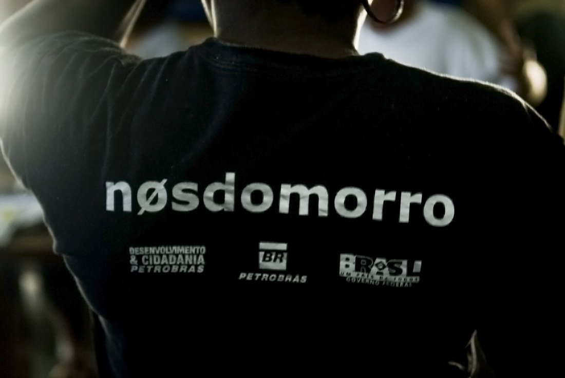 Problemas financeiros e denúncias contra a estatal podem respingar na área cultural, que nada tem a ver com petróleo; classe artística teme que diminua ainda mais em 2015 o patrocínio da empresa a projetos culturais, montante que já vem caindo há vários anos; em 2013, o valor destinado foi menor do que a metade de 2006