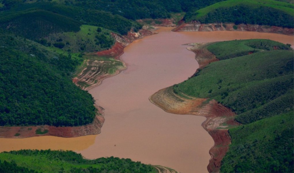 O reservatório de Santa Branca (SP) saiu do volume morto, de acordo com dados do boletim diário da Agência Nacional de Águas (ANA); agora, todos os dos quatro reservatórios que abastecem o estado do Rio de Janeiro operam no volume útil; segundo a ANA, o nível de água em relação à capacidade do reservatório atingiu 0,08%, já considerado volume útil