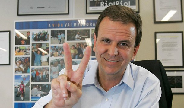 Segundo o colunista Ilimar Franco, prefeito do Rio de Janeiro, Eduardo Paes, é a aposta do PMDB para se candidatar à Presidência; a realização das Olimpíadas Rio-2016 seria o carro-chefe da campanha; projeto teria o apoio da cúpula do partido, como indica o líder na Câmara, Eduardo Cunha (RJ): “Ele é o nome viável”