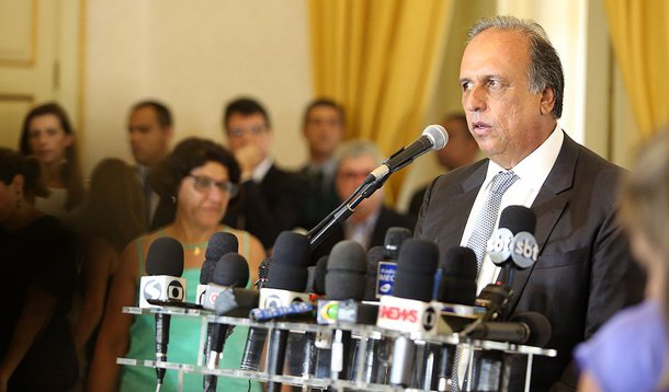 Governador Luiz Fernando Pezão reafirmou que Saúde, Educação e Segurança Pública são prioridades da sua gestão e reiterou que os investimentos para as três áreas estão garantidos; "Nos últimos oito anos, desenvolvemos uma série de políticas ousadas, que englobam oferta de serviços e benefícios sociais responsáveis pela transformação do Estado"; "Os investimentos da Segurança estão resguardados, assim como os da Saúde e Educação"