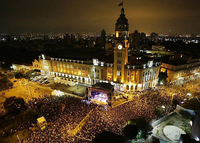 Não podemos dizer coisas depreciativas acerca do gosto dos nativos sobre cinema, teatro ou shows culturais de qualquer natureza