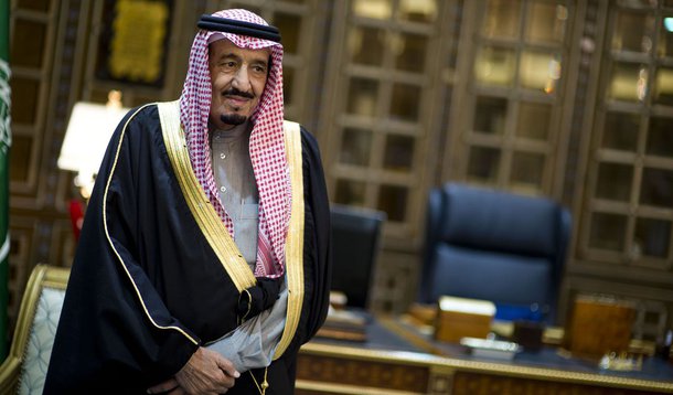 O rei Salman, da Arábia Saudita, prometeu nesta sexta-feira manter a mesma linha de seus predecessores, em seu primeiro discurso à nação após ter ascendido ao trono