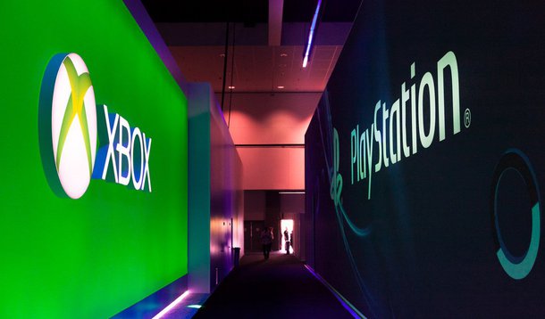 O Xbox Live, da Microsoft, e o PlayStation Networks, da Sony, tiveram problemas de conexão de usuários no Natal, cuja responsabilidade foi assumida por um grupo de hackers, chamado Lizard Squad