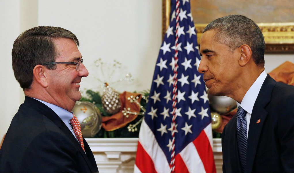 Carter será o quarto secretário de Defesa do governo Obama e substituirá Chuck Hagel, o único republicano no gabinete ministerial, que se demitiu na semana passada após divergências com a Casa Branca