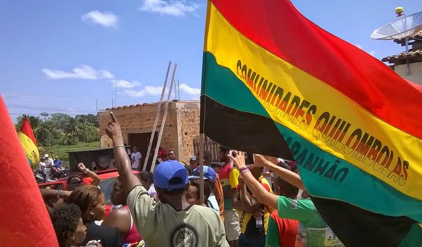 O envio de manifestações individuais a autoridades é a aposta da campanha "Maratona de cartas: escreva por direitos", da organização não governamental Anistia Internacional; até o próximo sábado (13), a entidade recebe adesões que vão se transformar em pedidos de providências ao governo brasileiro e a autoridades na Índia, na Noruega, na Venezuela e nos Estados Unidos; no Brasil, a campanha trata de dois casos: a regularização fundiária da comunidade quilombola do Charco, no interior do Maranhão, e do fotógrafo Sergio Silva, que ficou cego depois de ser ferido por uma bala de borracha disparada por PM, em São Paulo