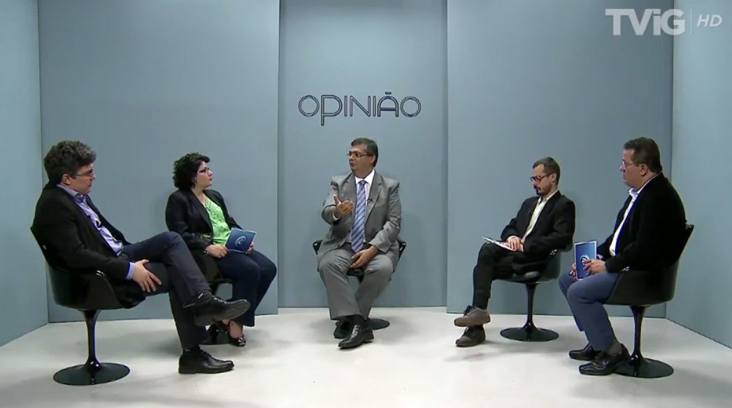 Governador eleito Flávio Dino (PC do B) destacou o resultado eleitoral como reflexo de que a população deseja mudança política visando à melhoria da qualidade de vida e dos indicadores sociais; “Precisamos acabar com o patrimonialismo, marca de um período de hegemonia no estado, pactuando uma relação republicana que estimule investidores privados, verticalizar as cadeias e estimular o ingresso de novos investidores, levando em conta as nossas vantagens competitivas”, disse