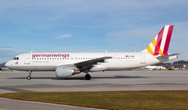 A Agência Europeia de Segurança Aérea (EASA, na sigla em inglês) encontrou "problemas" na autoridade de aviação da Alemanha em uma avaliação periódica da aplicação de segurança aérea, disse a Comissão Europeia; a declaração não especificou quando a análise foi realizada, mas o Wall Street Journal disse que a Comissão disse a Berlim "para remediar os problemas de longa data" em novembro, meses antes da queda do voo da Germanwings, que matou todas as 150 pessoas a bordo