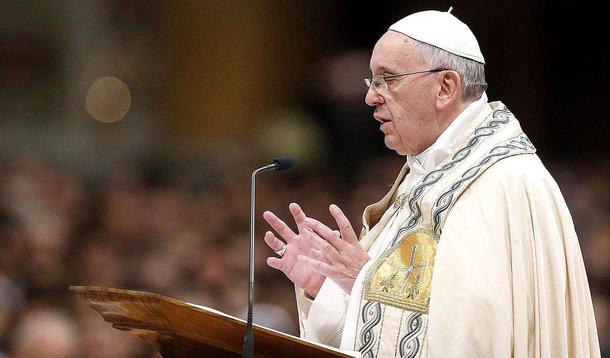  O papa Francisco disse hoje (13), quando se completam dois anos de sua eleição, que tem a sensação de que o pontificado pode ser breve, de quatro ou cinco anos, mas desmentiu que se sinta "só e sem apoio"; "Tenho a sensação de que o meu pontificado vai ser breve. Quatro ou cinco anos. Não sei. Ou dois ou três. Dois já se passaram. É uma sensação um pouco vaga que tenho, a de que o Senhor me escolheu para uma missão breve", comentou