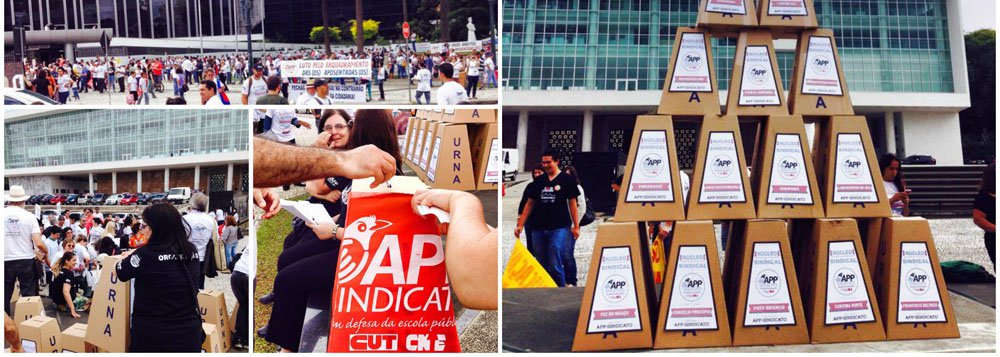 Educadores organizados pela APP-Sindicato deram abraço simbólico na Assembleia Legislativa, em Curitiba, lembrando a violência física contra manifestantes no último dia 4 de novembro; foi o dia em que o governo Beto Richa (PSDB) repetiu o governo Álvaro Dias ao massacrar professores no Paraná; em seguida, profissionais do magistério se postaram em frente ao Palácio Iguaçu, sede do executivo estadual, simulando votação democrática em urna para escolha de diretor de escola; o governo pôs fim ao processo eleitoral na educação , com a complacência da Assembleia