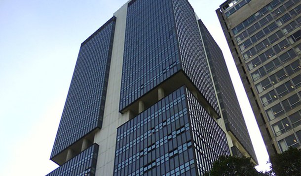 Comitê de Política Monetária (Copom) aumentou nesta quarta (3) a taxa Selic em 0,5 ponto percentual, para 11,75% ao ano; órgão aumentou o ritmo do aperto monetário; na reunião anterior, no fim de outubro, a taxa tinha sido reajustada em 0,25 ponto;  taxa está no maior nível desde meados de outubro de 2011, quando estava em 12% ao ano