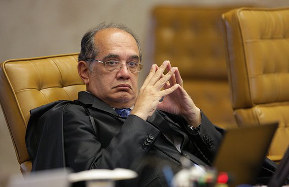 Gilmar Mendes senta em cima da Adin 4.650, sem delongas e despido de quaisquer constrangimentos, a demonstrar sua natureza casuística e arrogante, a indicar que não vai sair de cima do processo