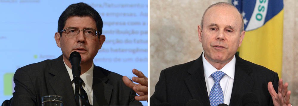 Ministro da Fazenda, Joaquim Levy, criticou nesta sexta-feira, 27, a adoção das medidas de desoneração da folha de pagamento, implementadas durante o primeiro governo da presidente Dilma Rousseff, que teve Guido Mantega como ministro; "Essa brincadeira [desoneração da folha] nos custa R$ 25 bilhões por ano e vários estudos nos mostram que isso não tem protegido o emprego", disse o ministro em entrevista; "Tem que saber ajustar quando não está dando resultado. Não deu os resultados que se imaginava e se mostrou extremamente caro. A gente não está eliminando. Está reduzindo [o benefício]"; mudanças da desoneração da folha de pagamento e do Reintegra devem gerar uma receita para o governo da ordem de R$ 14,6 bilhões
