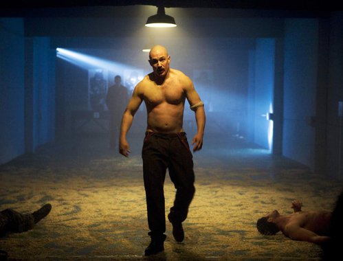 Charles Bronson para os cinéfilos causa ódio ou amor. Contudo, está disponível uma biografia no NetFlix em que nada tem de parecido com as tramas canastronas de Desejo de Matar