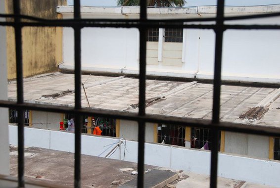 Dois presidiários foram encontrados mortos no Centro de Detenção Provisória do Complexo Penitenciário de Pedrinhas, em São Luís; os detentos foram identificados como Rogério Correia de Jesus e Otávio de Jesus Ferreira; estas são as primeiras mortes registradas no Complexo de Pedrinhas em 2015; no ano passado, 16 presos morreram no sistema penitenciário do Maranhão, e, em 2013, número chegou a 60 mortes