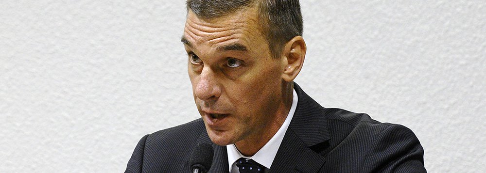 “Apesar de pertencer ao grupo econômico, o HSBC Brasil não tem acesso à base de clientes de bancos pertencentes ao Grupo HSBC. Ou seja, o HSBC Brasil não tem acesso às informações da base de clientes e operações do Private Bank na Suíça, nem em nenhum outro país", explicou André Guilherme Brandão, aos membros da comissão parlamentar de inquérito (CPI) do Senado
