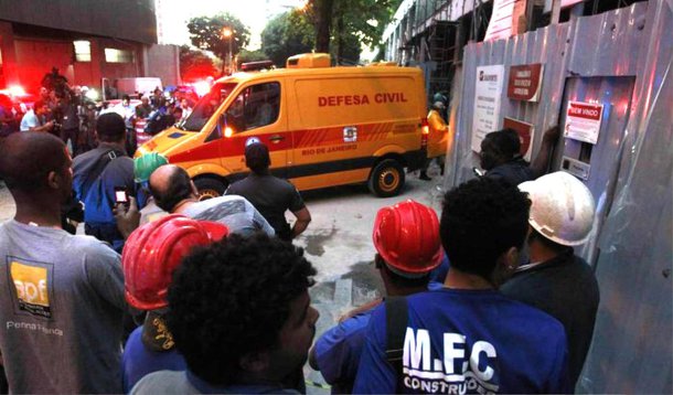 Morreu nesta tarde mais uma vítima da explosão em uma obra de um prédio comercial da Tijuca, na zona norte do Rio de Janeiro; Aílton da Costa, de 55 anos, estava internado em estado gravíssimo no Hospital Municipal Pedro II, com 80% do corpo queimado, e não resistiu aos ferimentos; ele trabalhava na obra do Corporate Tijuca, da construtora João Fortes Engenharia, quando um tanque de gás explodiu ontem (1º)