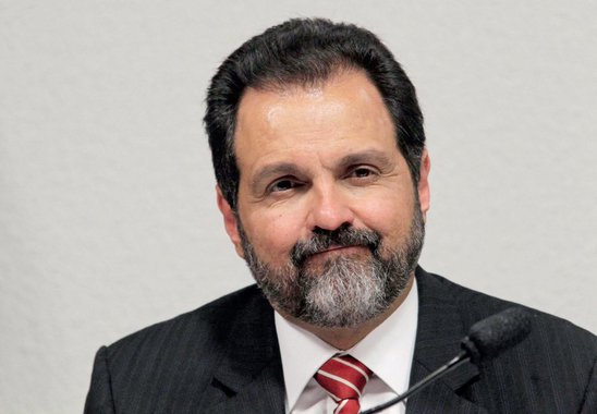 Pedido de impugnação foi feito pela candidata a deputada federal Raquel Costa Ribeiro (PR), alegando que Agnelo Queiroz (PT)  não apresentou certidões negativas de processos no Superior Tribunal de Justiça (STJ) e que o atual governador responde a ações de improbidade na Justiça; desembargadores entenderam que não há nenhum fato que o torne inelegível