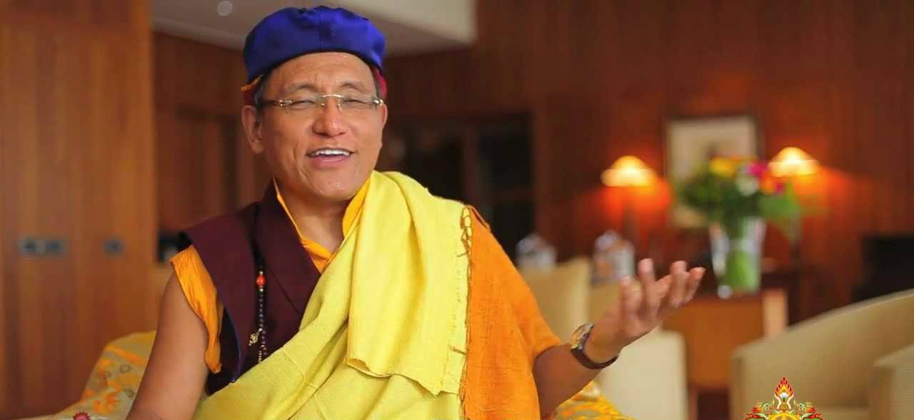 Autoridade máxima da linhagem Drukpa do budismo tibetano, S.S Gyalwang Drukpa visitará a Escola Meninos e Meninas do Parque, que funciona no Parque da Cidade. No mesmo dia, o budista lança o livro “Iluminação Diária” em shopping no Lago Norte. Gyalwang é fundador do movimento “Live to Love” cujo objetivo é oferecer a bondade amorosa e a compaixão a todos os seres  
