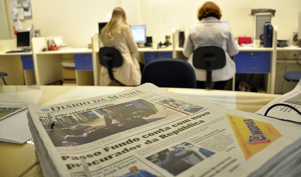 Instituto de estatística Bureau of Labor Statistics lista dez profissões que poderão perder grande parte de seus postos de trabalho ou até desaparecerem por completo até 2022 com o avanço da tecnologia; no topo, aparece a carreira de carteiro; repórter de jornal impresso tem projeção de queda de 13%