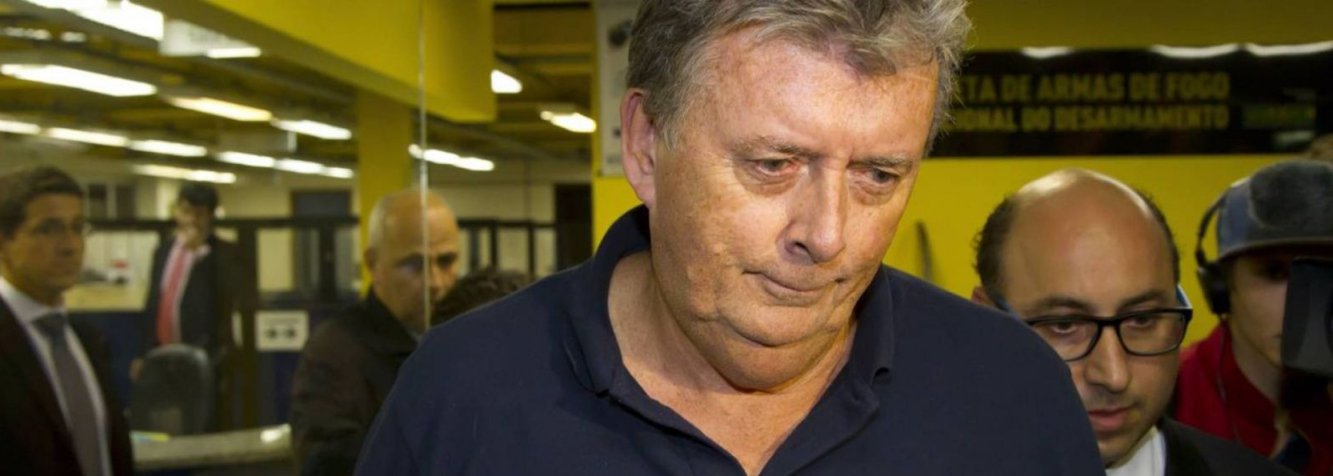 Presidente do Superior Tribunal de Justiça (STJ), Felix Fischer, rejeitou nesta sexta (18) o pedido de liberdade do diretor da empresa Match, Raymond Whelan, preso no Complexo Penitenciário de Gericinó, em Bangu, no Rio de Janeiro; ele é acusado de integrar esquema de venda ilegal de ingressos para a Copa do Mundo; Fischer entendeu que o STJ não pode analisar o caso antes da decisão definitiva do Tribunal de Justiça do Rio, que negou outro pedido de habeas corpus