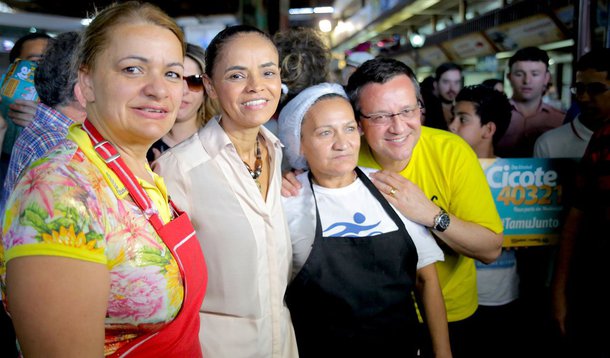 Pesquisa aponta candidata do PSB na liderança da disputa ao Planalto no Distrito Federal, com 43,8% das intenções de votos válidos; presidente Dilma Rousseff aparece em segundo lugar, com 26,6%, seguida de perto por Aécio Neves, com 25,8%; nas eleições para governador, José Roberto Arruda (PR) venceria, com 44,5% dos votos válidos, seguido de Rodrigo Rollemberg (PSB), com 23,2%, e do governador Agnelo Queiroz (PT), com 22,9%; números, no entanto, podem mudar caso o TSE rejeite a candidatura de Arruda