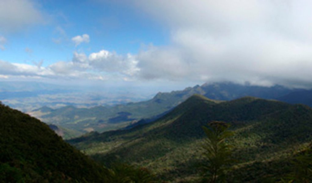 Mais antigo parque nacional do Brasil, com localização privilegiada – entre São Paulo e Rio de Janeiro, perto da Via Dutra –, o Itatiaia é um símbolo da imensa beleza natural do nosso país e da sua também enorme negligência em administrá-lo