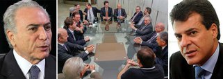 O vice-presidente da República, Michel Temer, em jantar com a bancada estadual do PMDB-PR, em Brasília, fulminou a ideia de participar do palanque "triplo" proposto pelo governador Beto Richa (PSDB), que já assumiu compromisso de, em 2014, subir no palanque de Aécio Neves (PSB) e Eduardo Campos (PSB); agora, Richa quer colocar um pé na campanha da presidenta Dilma Rousseff (PT) por meio de coligação com os peemedebistas