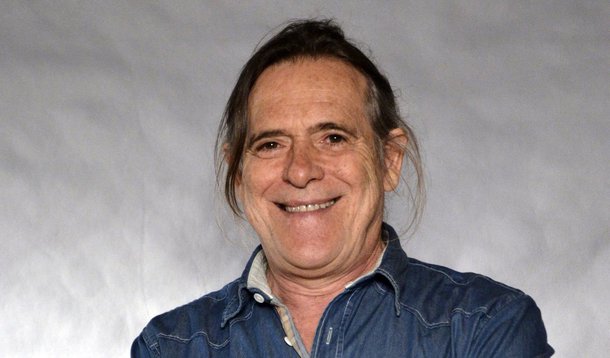 Amigo do ex-ministro, que conheceu na faculdade de Direito, em 1967, ator global diz que fez a doação "para dividir a pena com ele"; em entrevista, criticou a Ação Penal 470, conduzida pelo STF; "Foi um ponto fora da curva", disse; e diretamente o presidente da Corte, Joaquim Barbosa: "O Joaquim foi tudo: acusador, juiz. Fez tudo sozinho. Discutiu, atropelou colegas"