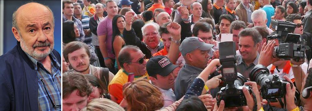 Segundo o jornalista Ricardo Kotscho, ex-porta-voz de Lula, os empresários e os meios de comunicação já têm candidato: o tucano Aécio Neves, que, segundo ele, leva vantagem sobre Eduardo Campos; "Fora o apoio do pessoal do dinheiro e da mídia grande, há outras condições objetivas que favorecem Aécio Neves neste momento: tem mais estrutura partidária, mais tempo de televisão, mais palanques estaduais, o PSDB está no governo em Minas e São Paulo, os maiores colégios eleitorais do país e, em consequência, tem mais condições do que Eduardo Campos para formar um arco de alianças", diz ele