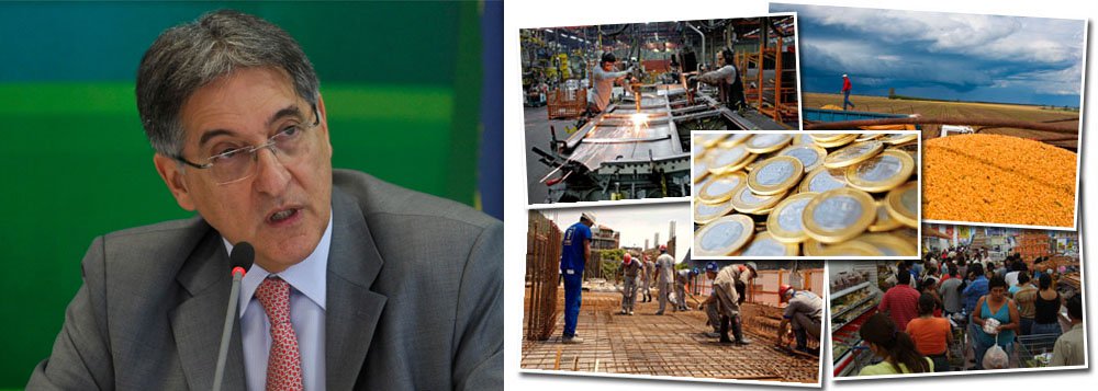 Para o ex-ministro Fernando Pimentel, desonerações na folha de pagamentos e incentivos fiscais ao setor industrial evitaram recessão e permitiram expansão de 2,3% do PIB, um número que surpreendeu muitos analistas; "Tivemos uma taxa que é compatível com o que o mundo apresentou nos últimos anos. É a terceira maior expansão do mundo e isso mostra como essa gravíssima crise internacional afetou todos os países. Aqui no Brasil, ela foi enfrentada sem abrir mão do emprego e do desenvolvimento", disse ele, que deixou o ministério do Desenvolvimento para concorrer ao governo de Minas Gerais