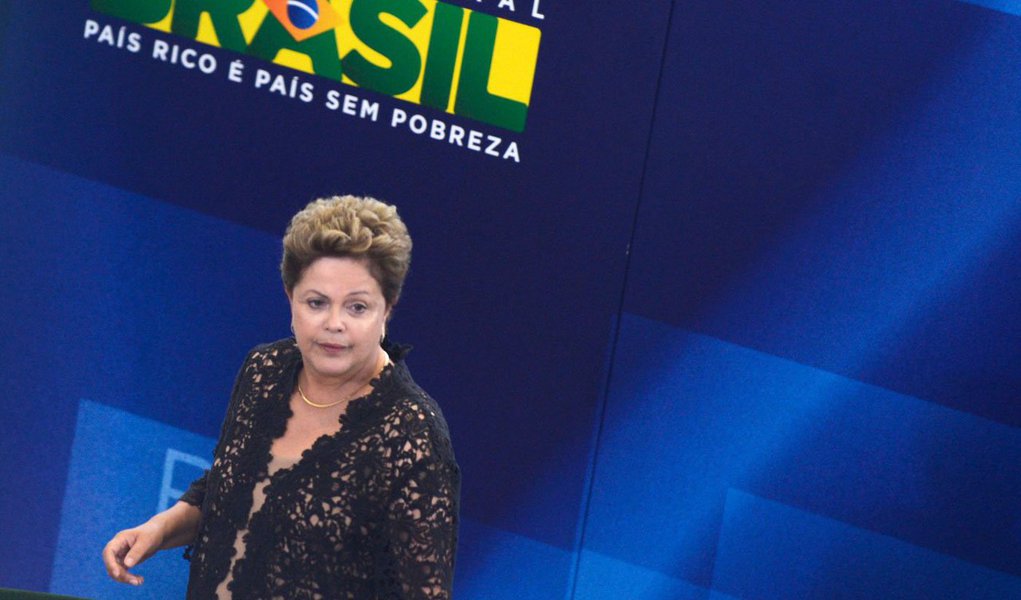 Dilma foi ao Hospital das Forças Armadas no começo da manhã, segundo divulgou o Blog do Planalto, por meio de sua conta no Twitter