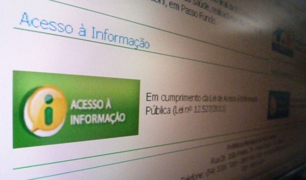 A Lei Distrital de Acesso à Informação completou cinco meses de vigência no DF, com 88% dos pedidos de informações respondidas nesse período, de um total de 1.723 solicitações; o levantamento é do Sistema Eletrônico do Serviço de Informações ao Cidadão