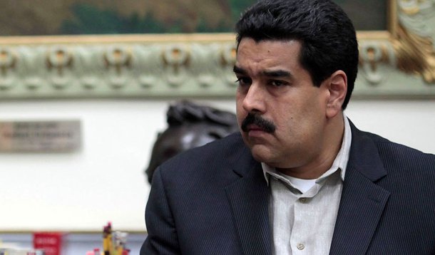 “Dou-lhes até segunda-feira. Se nesse dia encontrarmos empresas a violar a nova Lei de Preços Justos, vou tomar medidas mais radicais (…) e se há que expropriar, vamos expropriar”, disse o presidente da Venezuela; ele assegurou que o governo seguirá o seu caminho e apelou aos “setores da burguesia” para não subestimarem a ação política