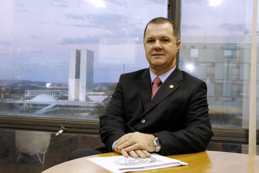 Secretário-executivo da Previdência deve mesmo assumir o lugar de Gleisi Hoffmann; Aloizio Mercadante sairá do governo para tocar a campanha presidencial