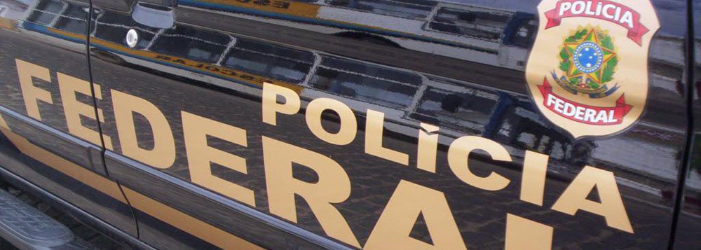 Operação Miquéias combate lavagem de dinheiro e fraudes em fundos de pensão municipais; mais de 300 policiais cumprem 102 mandados judiciais, sendo 5 de prisão preventiva, 22 de prisão temporária e 75 de busca e apreensão em Brasília e nos estados de São Paulo, Rio de Janeiro, Minas Gerais, Mato Grosso, Mato Grosso do Sul, Goiás, Maranhão, Amazonas e Rondônia; em 18 meses de investigação, PF apurou eventual desvio de $ 300 milhões; organização criminosa aliciava prefeitos e gestores de regimes próprios de previdência a fim de que eles aplicassem recursos em papeis podres