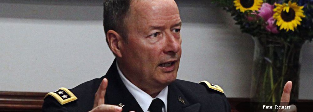 “O que foi destacado, na maior parte das mídias, foi que nós ouvimos conversas e lemos e-mails. Não é verdade. O nosso trabalho é defender o país, é uma missão nobre”, disse o general Keith Alexander, que chefia a NSA, agência acusada por Edward Snowden de monitorar comunicações da presidente Dilma e da Petrobras