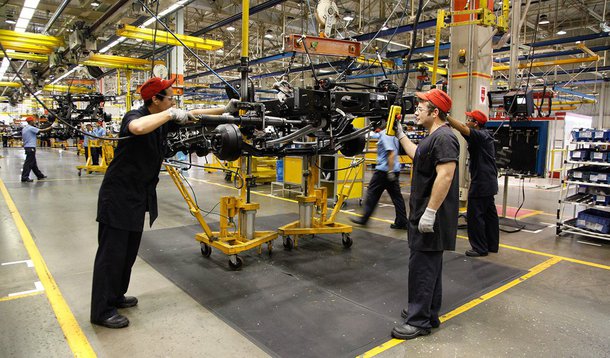 Informação foi antecipada pela presidente Dilma, em entrevista ao jornal El País; segundo ela, a economia brasileira teve seu crescimento revisado para 1,5%, acima do 0,9% divulgado inicialmente; dado será divulgado no próximo dia 3 pelo instituto