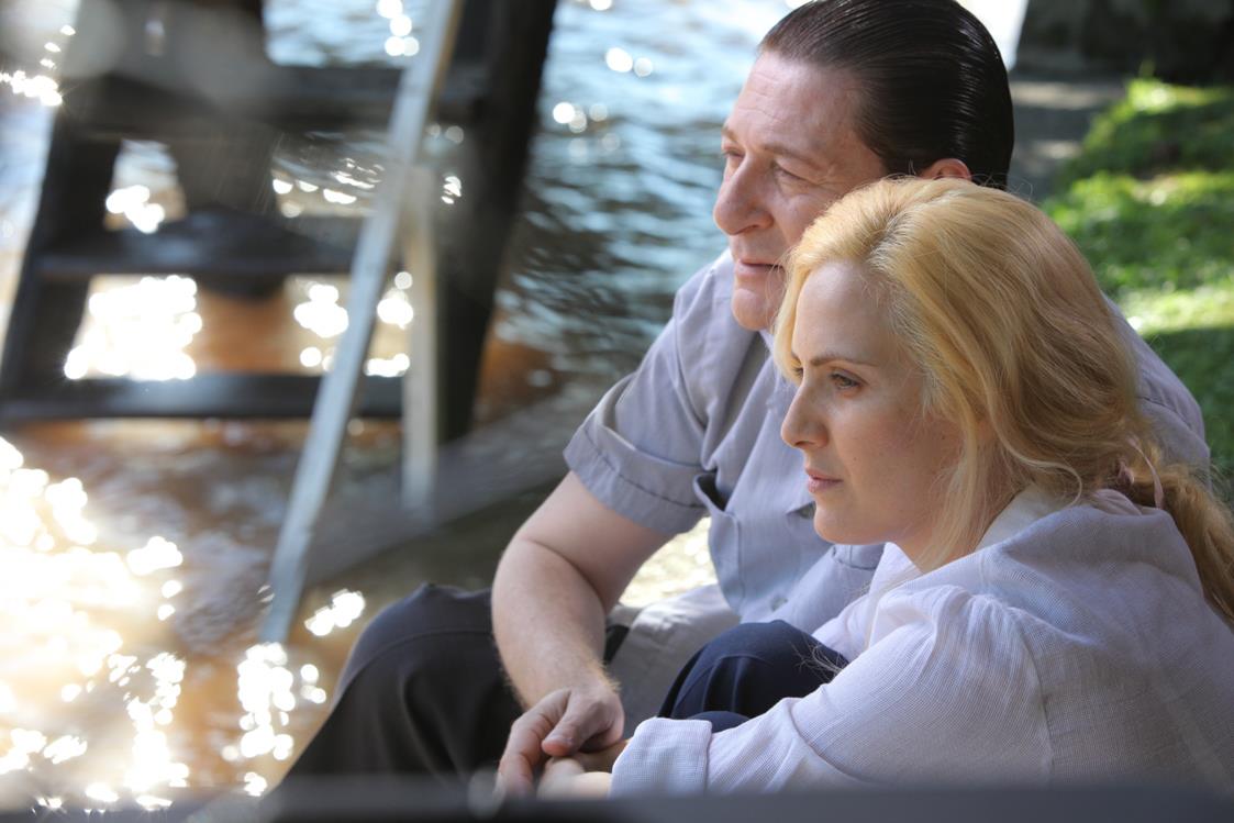 Filme que estreou em diversas salas brasileiras conta a história de amor entre Juan Domingo Perón e Evita numa época de grandes transformações na América Latina; leia a resenha de Miguel do Rosário