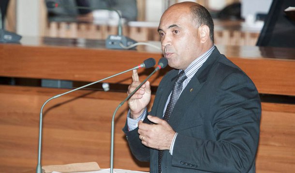 O deputado Wellington Luiz (PMDB) foi inocentado da acusação de corrupção passiva no caso envolvendo o ex-deputado Carlos Xavier, acusado de mandar matar um adolescente que seria amante de sua ex-esposa, em 2004