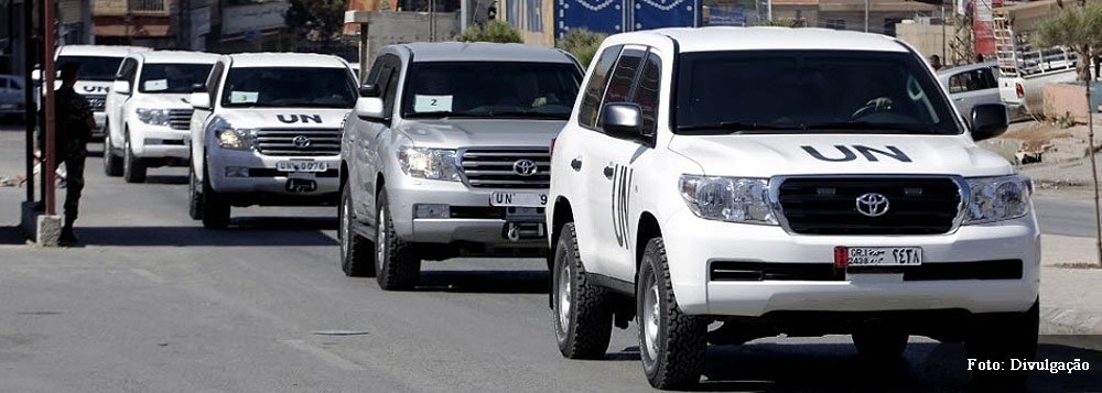No primeiro dia da operação, equipe de inspetores destruiu ogivas de mísseis, bombas e materiais químicos; grupo tem o desafio de eliminar aproximadamente 1.000 toneladas de gás sarin e mostarda, além de várias armas químicas proibidas, até meados de 2014 