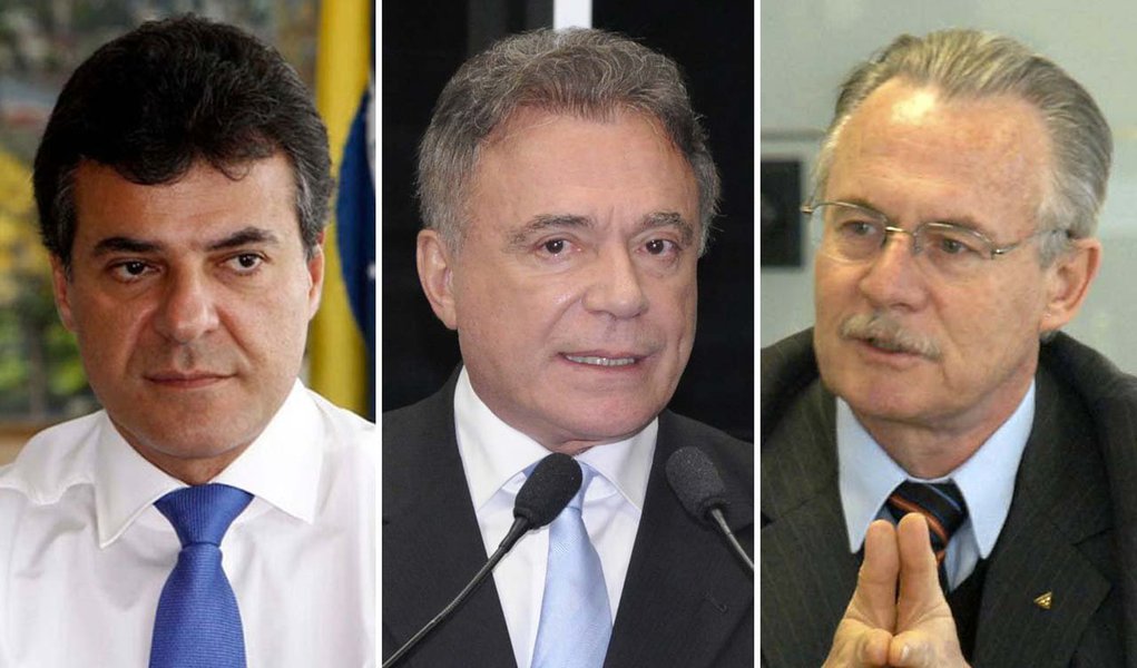 O governador Beto Richa, do PSDB, jantou com o ex-governador Orlando Pessuti, secretário-geral do PMDB; o tucano ofereceu ao peemedebista vaga de candidato ao Senado em sua chapa; com isso, quem dança é o senador Álvaro Dias, que ficaria sem legenda para reeleger-se