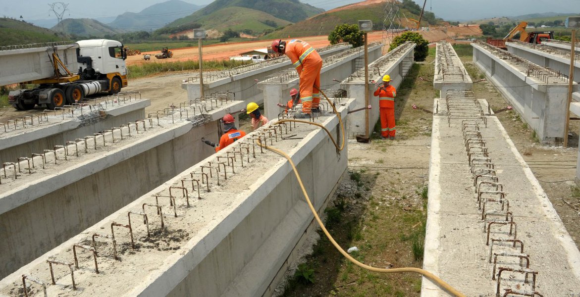 Taxa de desemprego no mês de setembro ficou em 10,3%, índice inferior aos 10,6% registrados em agosto, segundo pesquisa do Dieese; foram criados 132 mil postos de trabalhos no período