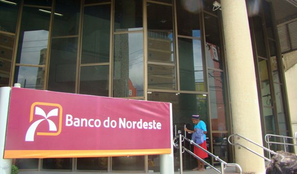 Consultoria estrangeira terá de indenizar ex-controladores do banco por não apontar fraude de US$ 242 milhões em auditoria feita antes da venda ao Santander, em 1998. Condenação atinge 10% do valor não recuperado. Quase metade do patrimônio do Noroeste (47,44% do total) foi desviado, sem registros contábeis, para uma filial nas ilhas Cayman