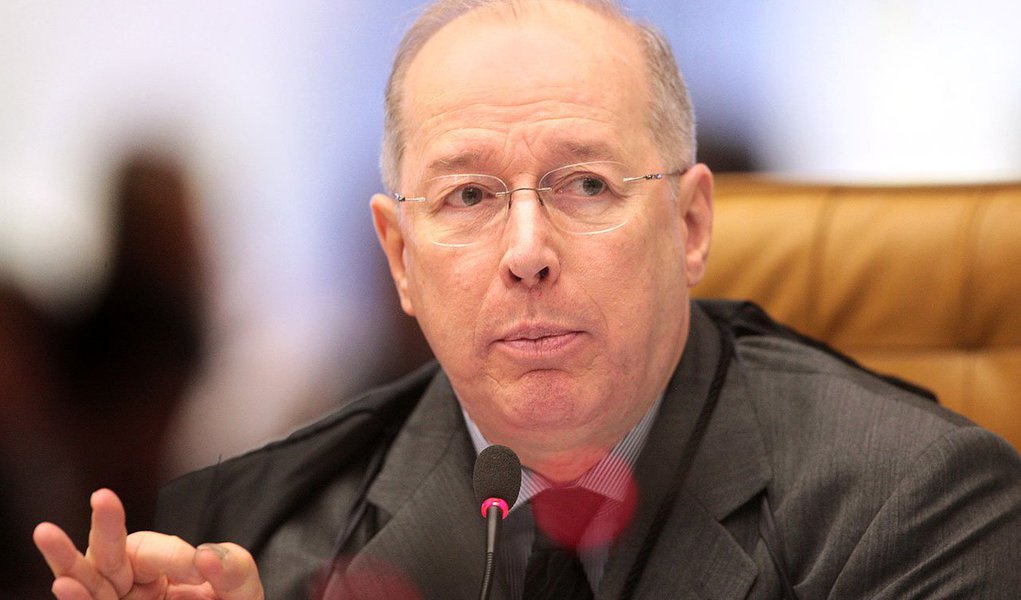 Ministro do STF fez discurso duro ao final da análise dos recursos de ex-ministro, totalmente rejeitados pela maioria da corte – disse que ele foi, na verdade, beneficiado pela Justiça, e afirmou que "o Supremo não agiu com extremo rigor" na Ação Penal 470. O decano é considerado o fiel da balança num possível cenário de empate da próxima fase 