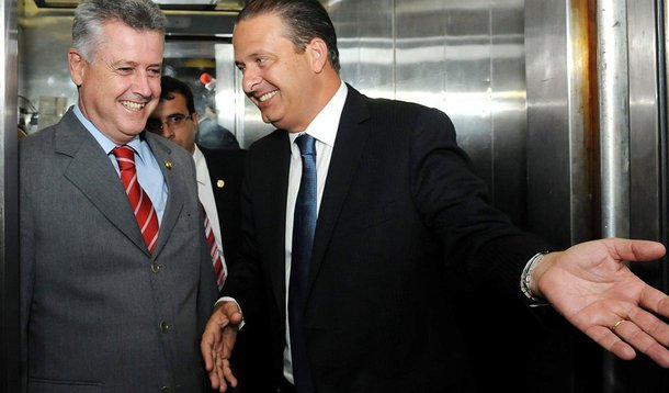 Líder do PSB no Senado avisou que vai votar contra a proposta do senador Romero Jucá (PMDB-RR) porque “visa impedir que o governador de Pernambuco” se torne conhecido. A fala foi interpretada em Brasília como a confirmação de que Campos será mesmo candidato a presidente. Se medida for aprovada pelo Senado e pela Câmara até setembro, valerá já para as eleições de 2014